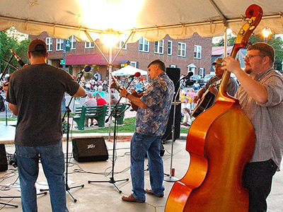 Franklin NC Call For Bands Food Vendors Pickin' on the Square